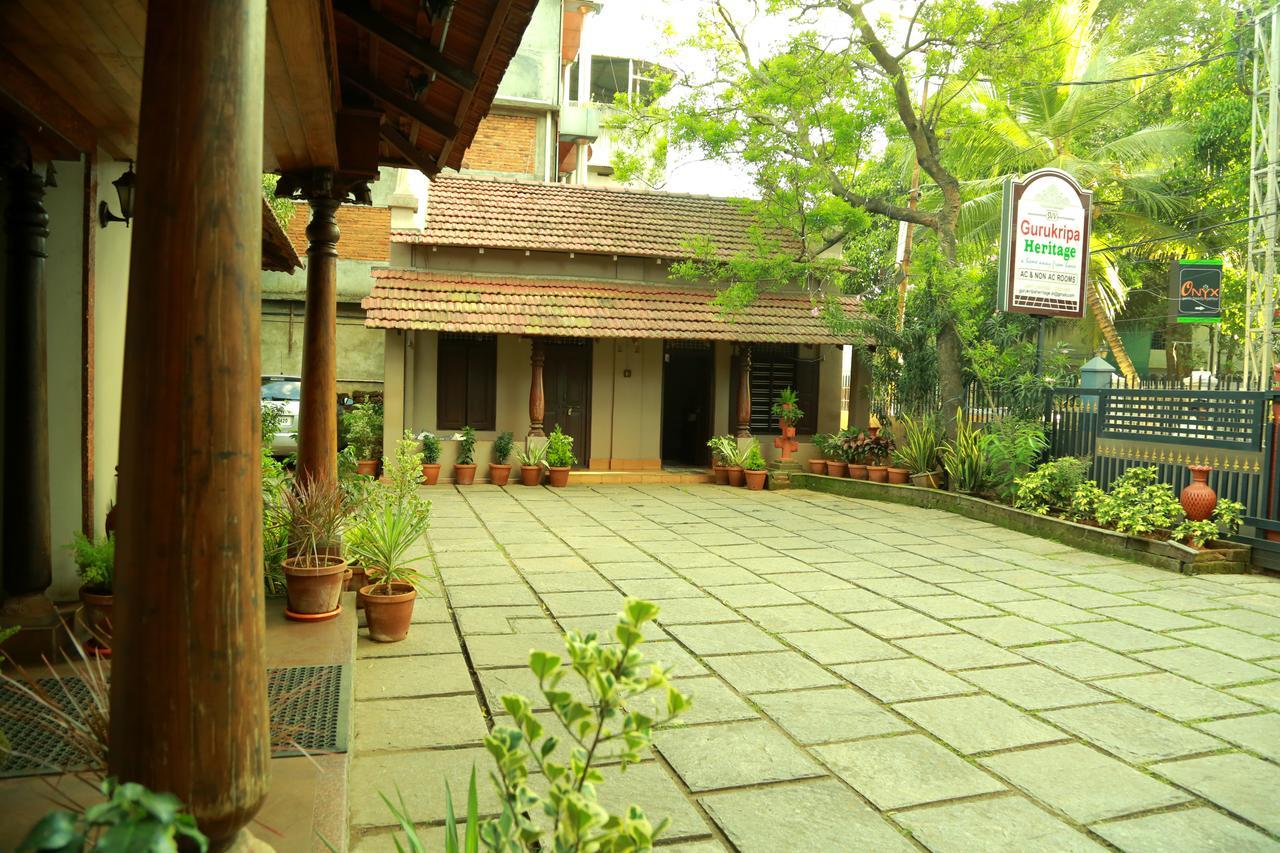 Gurukripa Heritage Hotel Thrissur Buitenkant foto