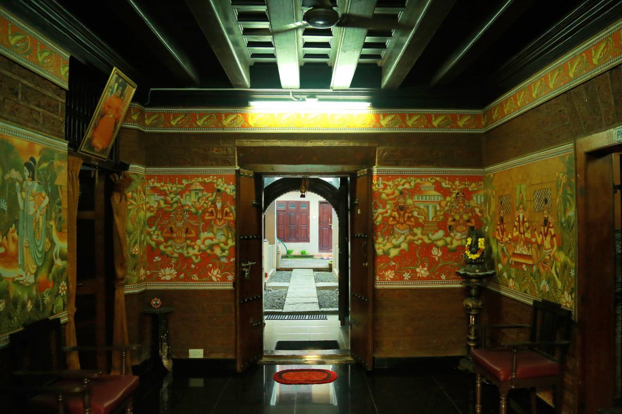 Gurukripa Heritage Hotel Thrissur Buitenkant foto